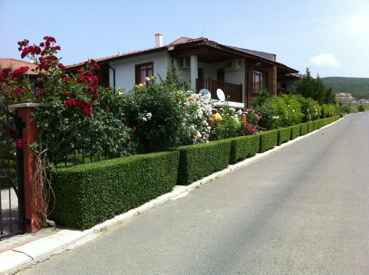 Hilltop Villa Бургас Екстериор снимка